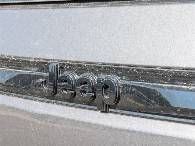 new 2025 Jeep Grand Cherokee car, priced at $42,720