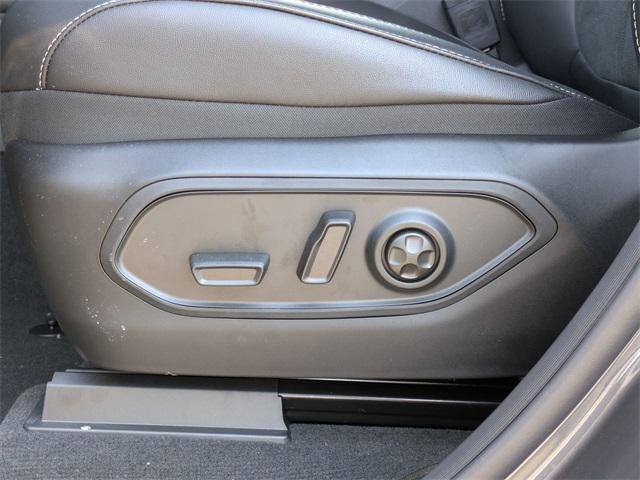 new 2025 Jeep Grand Cherokee car, priced at $42,720