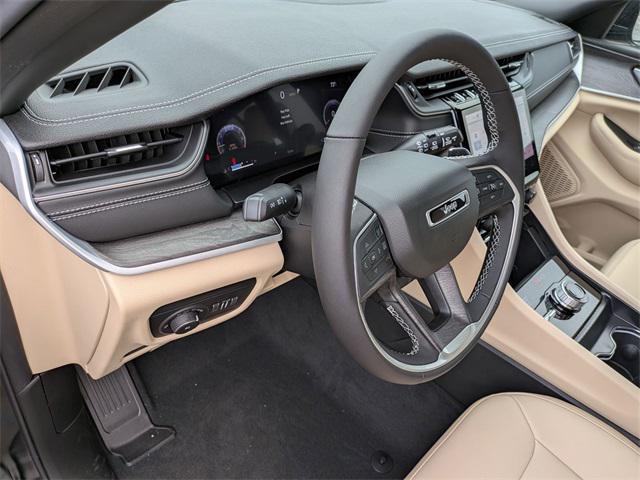 new 2025 Jeep Grand Cherokee car, priced at $44,755