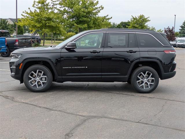 new 2025 Jeep Grand Cherokee car, priced at $44,755
