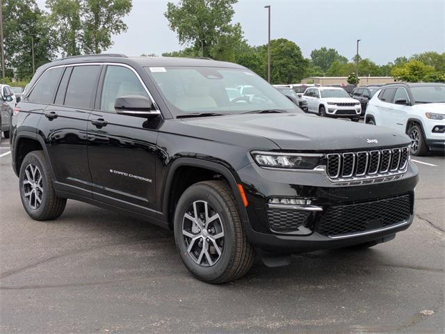 new 2025 Jeep Grand Cherokee car, priced at $44,755
