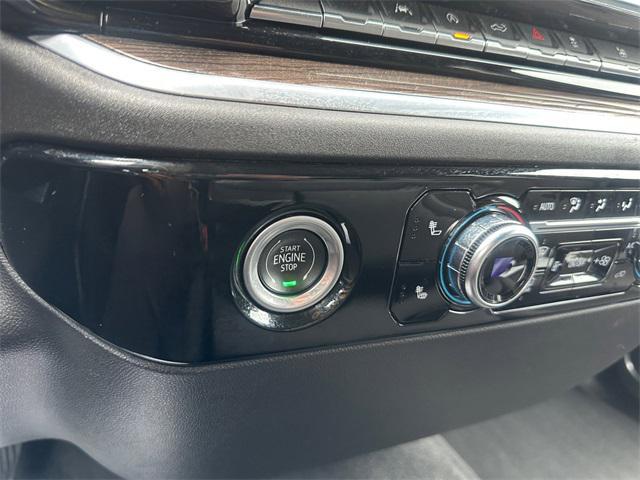 used 2022 GMC Sierra 1500 car, priced at $33,683