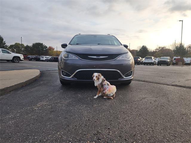 used 2020 Chrysler Pacifica car, priced at $17,292