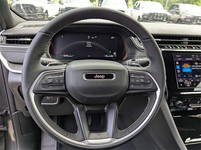 new 2025 Jeep Grand Cherokee car, priced at $38,675