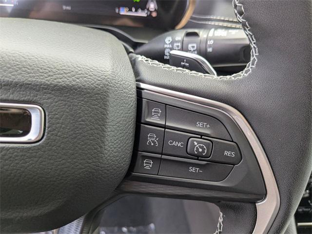 new 2025 Jeep Grand Cherokee car, priced at $38,675