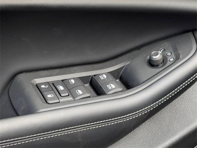 new 2025 Jeep Grand Cherokee car, priced at $38,675