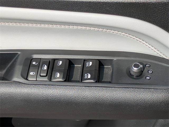 new 2025 Jeep Compass car, priced at $31,105