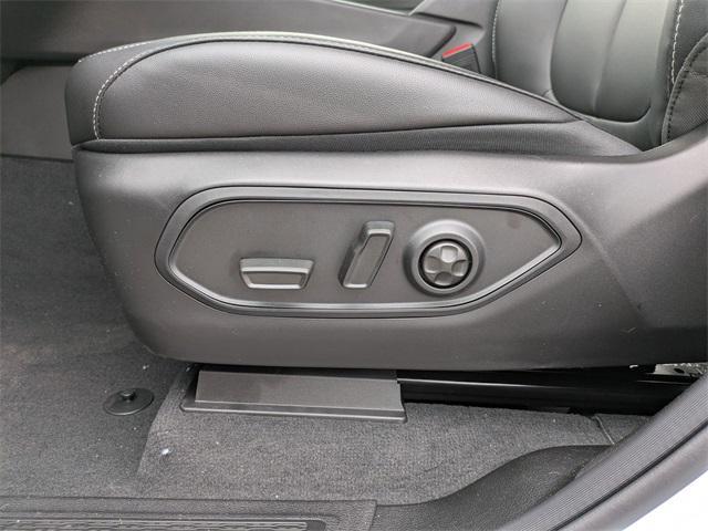 new 2025 Jeep Grand Cherokee car, priced at $42,096