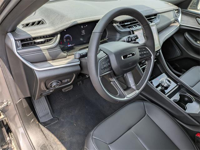 new 2025 Jeep Grand Cherokee car, priced at $45,606