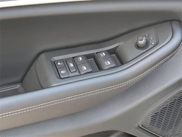 new 2025 Jeep Grand Cherokee L car, priced at $43,958
