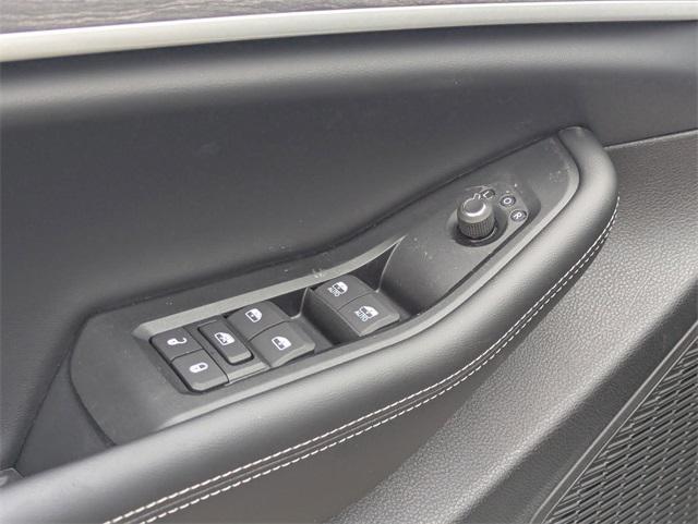 new 2025 Jeep Grand Cherokee L car, priced at $44,277