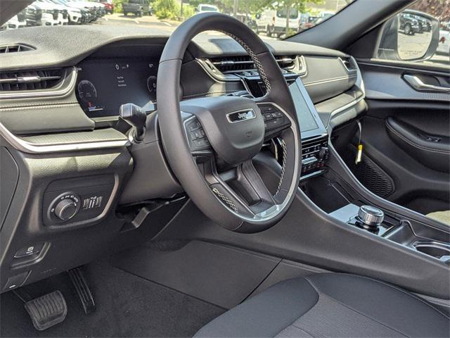 new 2025 Jeep Grand Cherokee L car, priced at $40,028