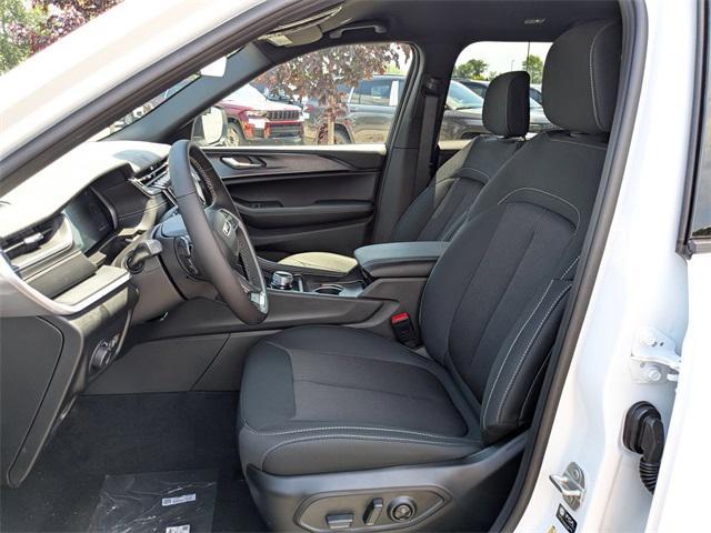 new 2025 Jeep Grand Cherokee L car, priced at $40,028
