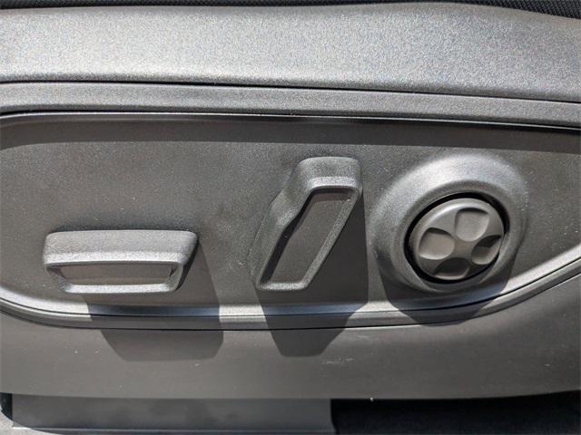new 2025 Jeep Grand Cherokee L car, priced at $44,467