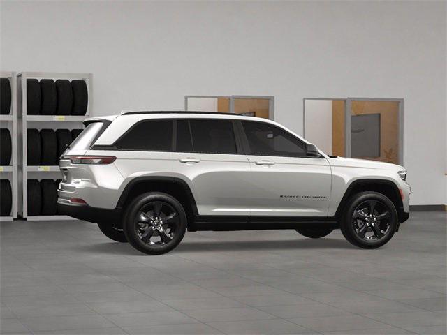 new 2025 Jeep Grand Cherokee car, priced at $46,576