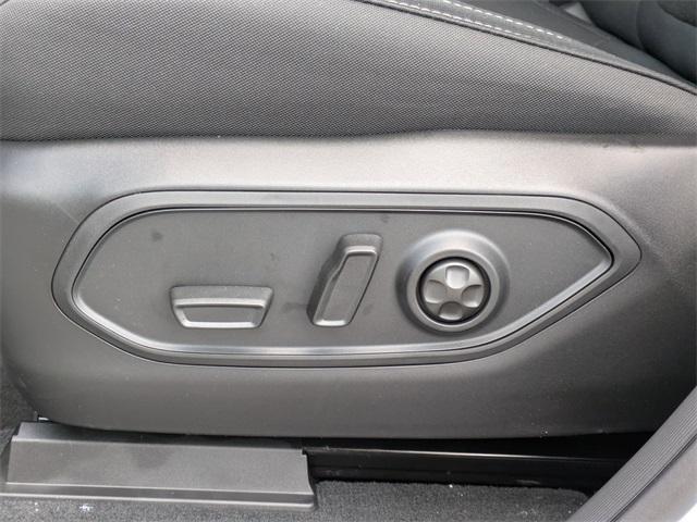new 2025 Jeep Grand Cherokee car, priced at $38,166