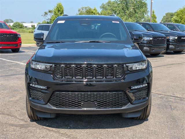 new 2025 Jeep Grand Cherokee car, priced at $44,935