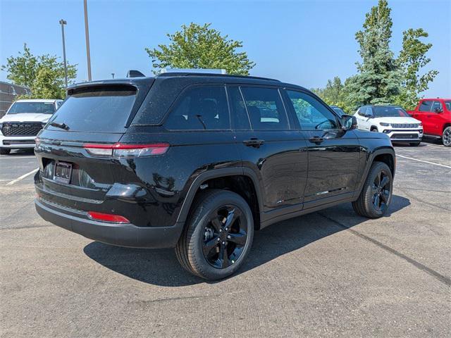 new 2025 Jeep Grand Cherokee car, priced at $44,935