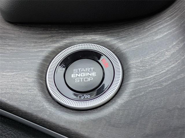 new 2025 Jeep Grand Cherokee car, priced at $44,935