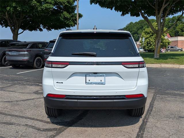 new 2025 Jeep Grand Cherokee car, priced at $44,401