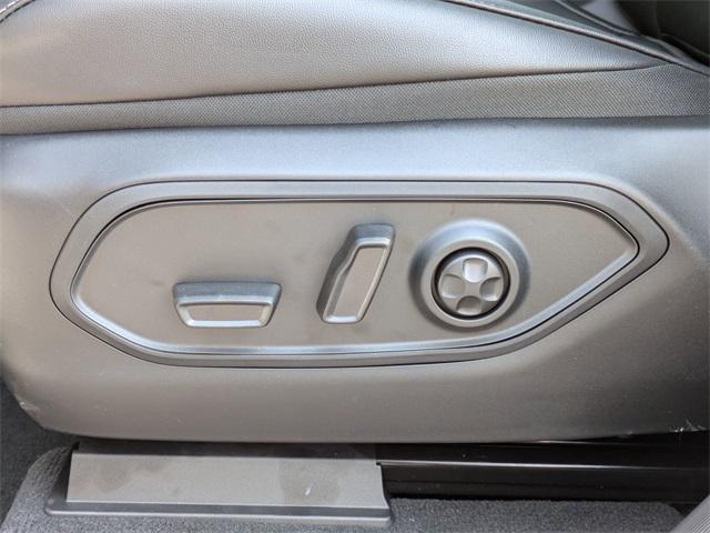 new 2025 Jeep Grand Cherokee car, priced at $44,401