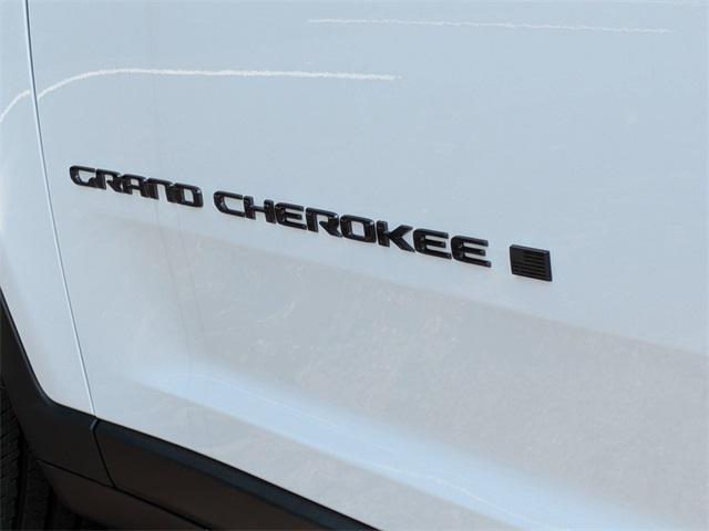 new 2025 Jeep Grand Cherokee car, priced at $44,401