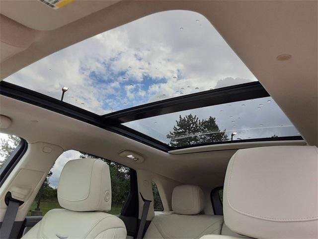 used 2022 Cadillac XT5 car, priced at $34,478