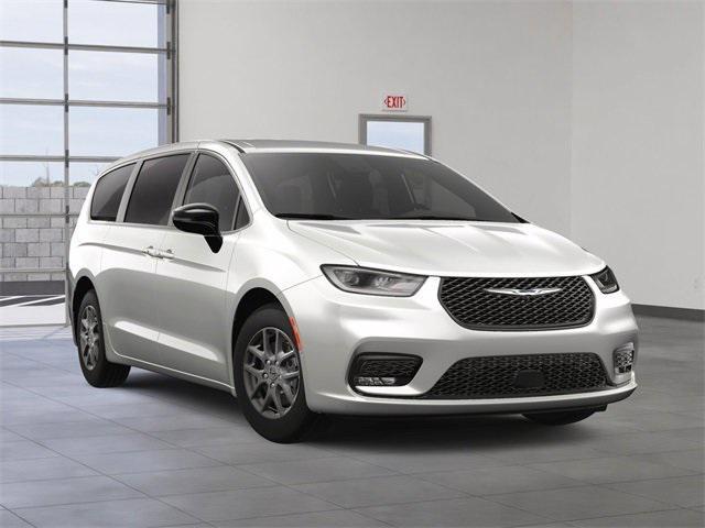 new 2025 Chrysler Pacifica car, priced at $44,028