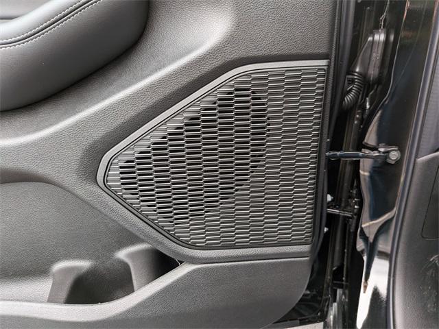new 2025 Jeep Grand Cherokee car, priced at $39,067