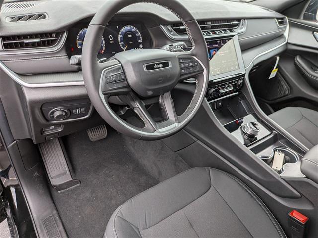 new 2025 Jeep Grand Cherokee car, priced at $39,067
