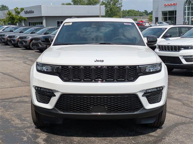 new 2025 Jeep Grand Cherokee car, priced at $46,576