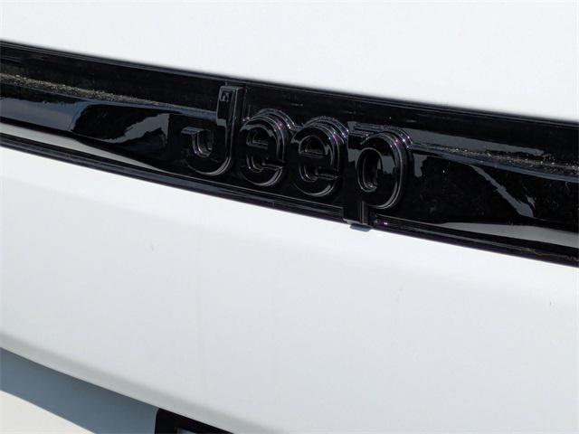 new 2025 Jeep Grand Cherokee car, priced at $46,576