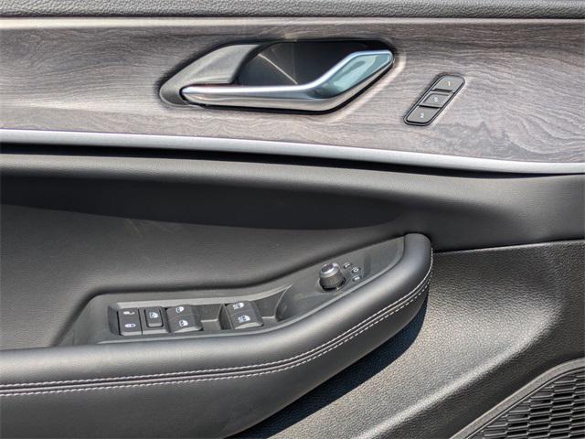 new 2025 Jeep Grand Cherokee car, priced at $46,576