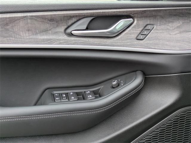 new 2025 Jeep Grand Cherokee car, priced at $42,605