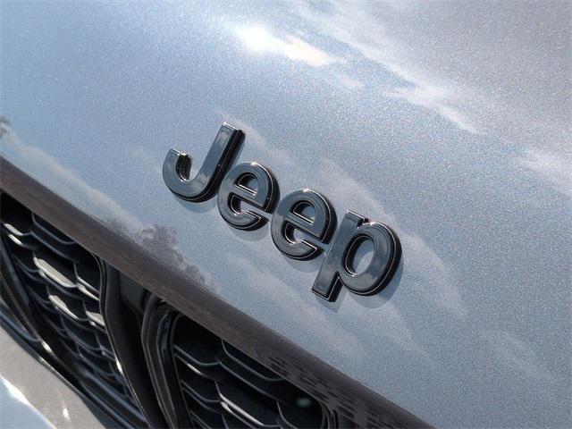 new 2025 Jeep Grand Cherokee L car, priced at $50,551