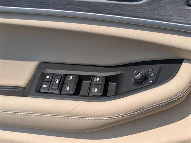 new 2025 Jeep Grand Cherokee car, priced at $44,755