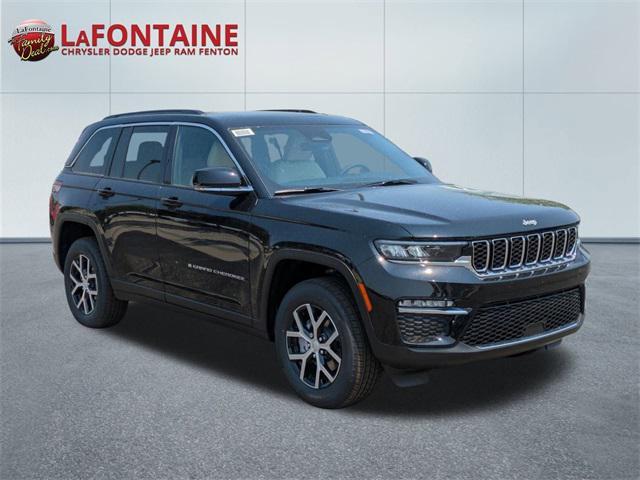 new 2025 Jeep Grand Cherokee car, priced at $44,755
