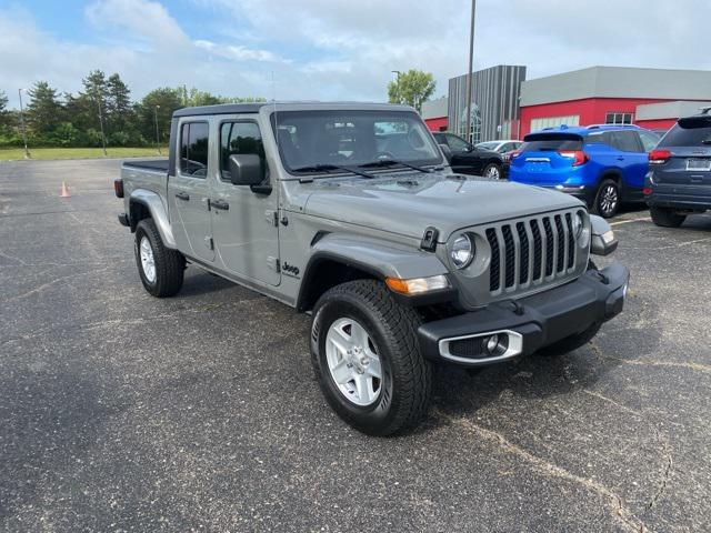 used 2022 Jeep Gladiator car, priced at $27,808