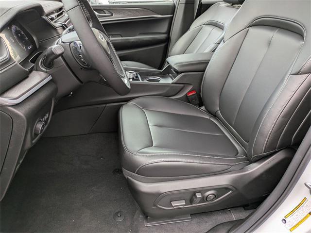 new 2025 Jeep Grand Cherokee car, priced at $44,426