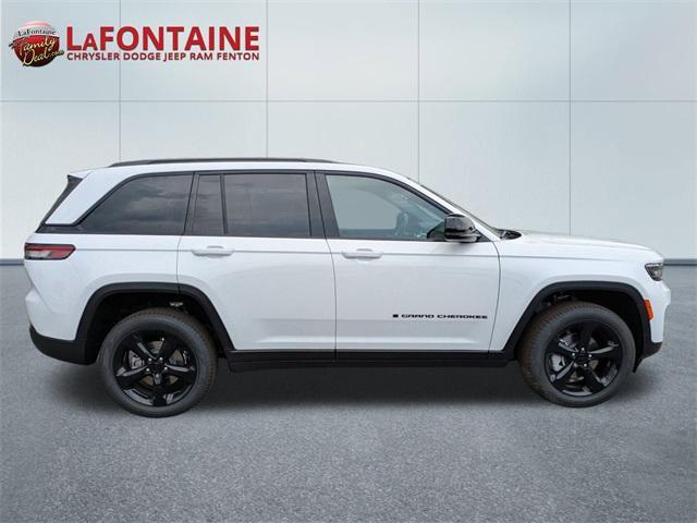 new 2025 Jeep Grand Cherokee car, priced at $44,176