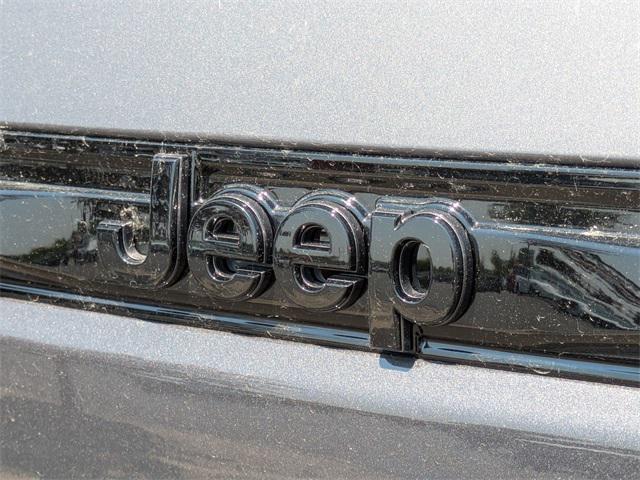 new 2025 Jeep Grand Cherokee car, priced at $47,085