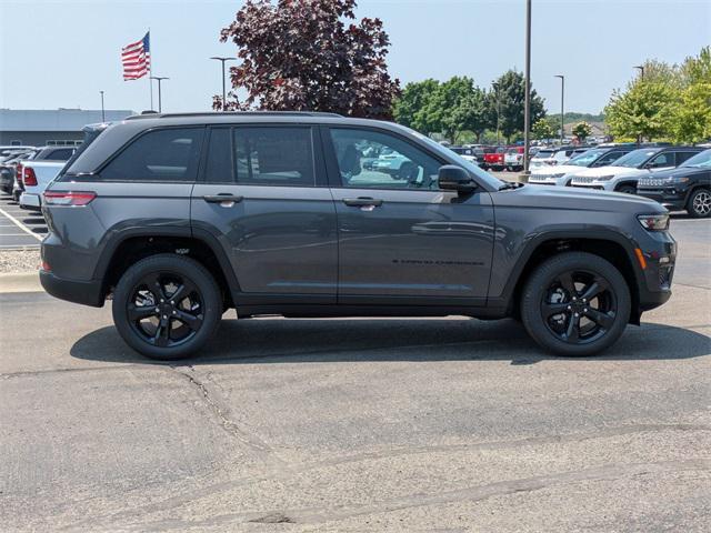 new 2025 Jeep Grand Cherokee car, priced at $47,085