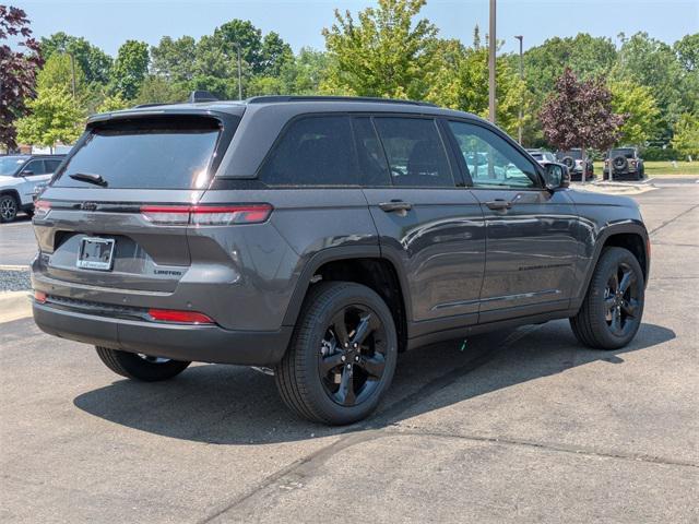 new 2025 Jeep Grand Cherokee car, priced at $47,085