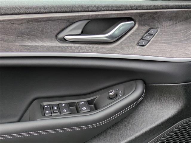 new 2025 Jeep Grand Cherokee car, priced at $46,576