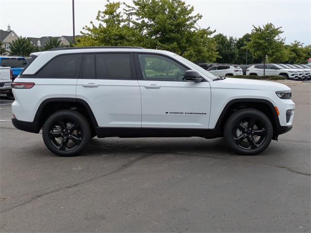 new 2025 Jeep Grand Cherokee car, priced at $46,576