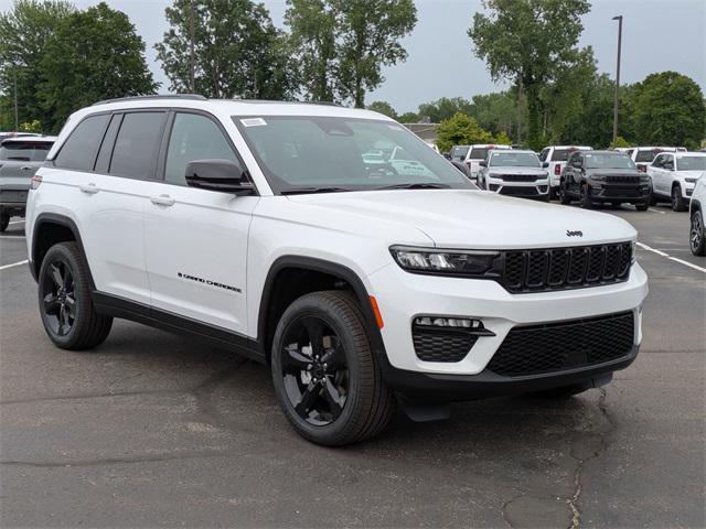 new 2025 Jeep Grand Cherokee car, priced at $46,576