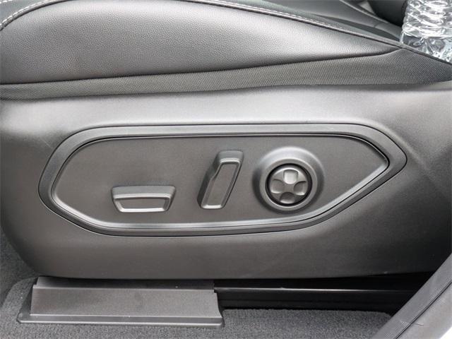 new 2025 Jeep Grand Cherokee car, priced at $46,576