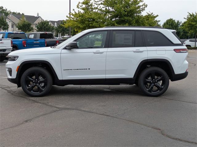 new 2025 Jeep Grand Cherokee car, priced at $46,576
