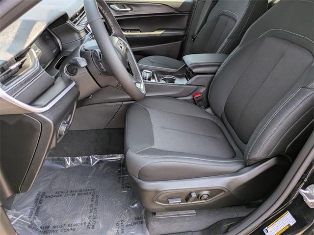 new 2025 Jeep Grand Cherokee car, priced at $38,676