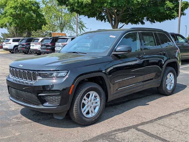 new 2025 Jeep Grand Cherokee car, priced at $38,676